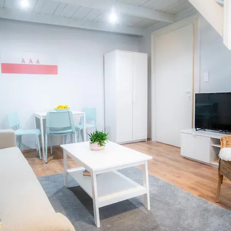 Apartment In Super Location M9 *